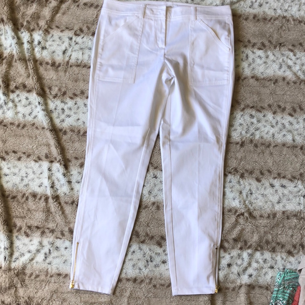 NWOT New York & Company Cropped Pants